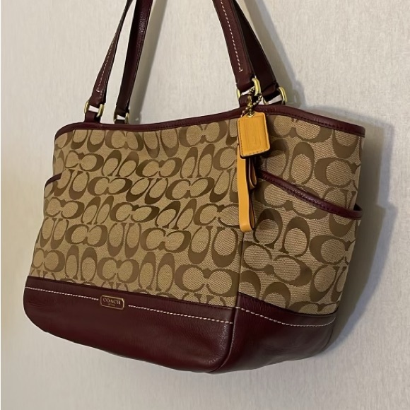 Coach Handbags - Coach authentic shoulder bag